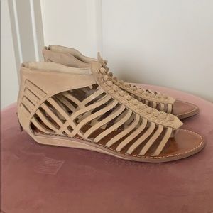 BRAND NEW Vince Camuto Seanna Sandals